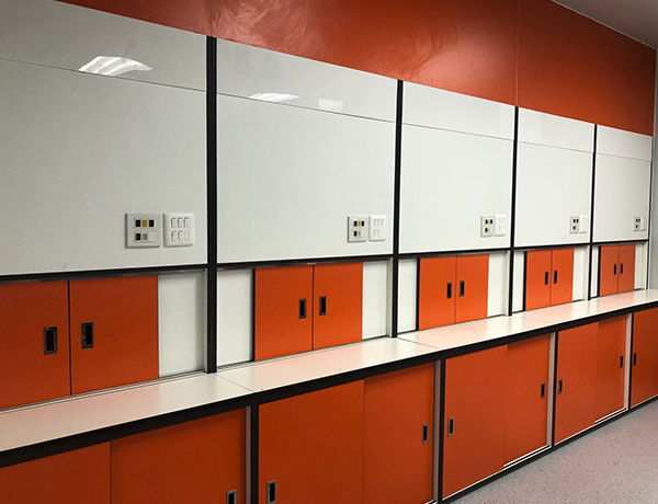 कॉम्पैक्ट टुकड़े टुकड़े अलमारियाँ